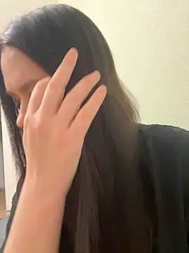 Snapshot of Marylallka5 chatting on November 11, 5:07 am Marylallka5 online show from November 11, 5:07 am