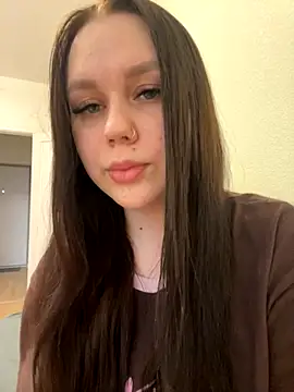 Snapshot of Marylallka5 chatting on November 20, 9:53 am Marylallka5 online show from November 20, 9:53 am