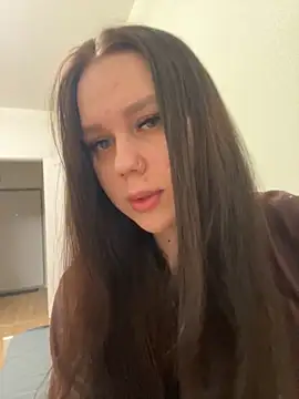 Snapshot of Marylallka5 chatting on November 22, 5:28 am Marylallka5 online show from November 22, 5:28 am