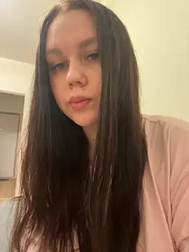 Snapshot of Marylallka5 chatting on November 29, 5:21 am Marylallka5 online show from November 29, 5:21 am