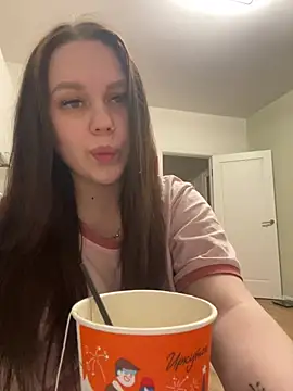 Snapshot of Marylallka5 chatting on January 9, 4:59 am Marylallka5 online show from January 9, 4:59 am