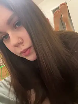 Snapshot of Marylallka5 chatting on February 7, 5:33 am Marylallka5 online show from February 7, 5:33 am