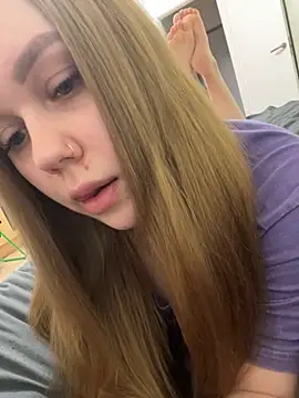 Snapshot of Marylallka5 chatting on March 16, 2:10 pm Marylallka5 online show from March 16, 2:10 pm