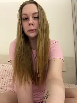 Marylallka5 online show from May 1, 8:35 pm