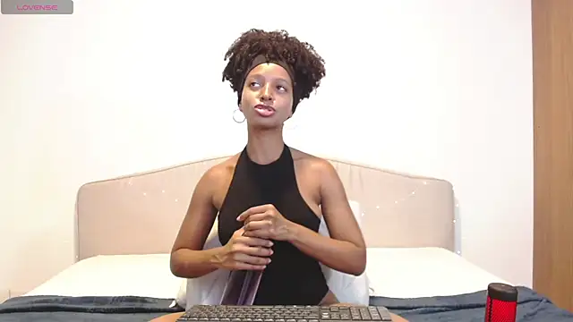 Snapshot of MelissaWaldorf chatting on June 27, 3:55 am MelissaWaldorf online show from June 27, 3:55 am