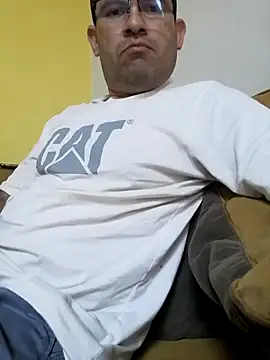 Snapshot of lover_camer chatting on March 18, 4:04 pm lover camer online show from March 18, 4:04 pm