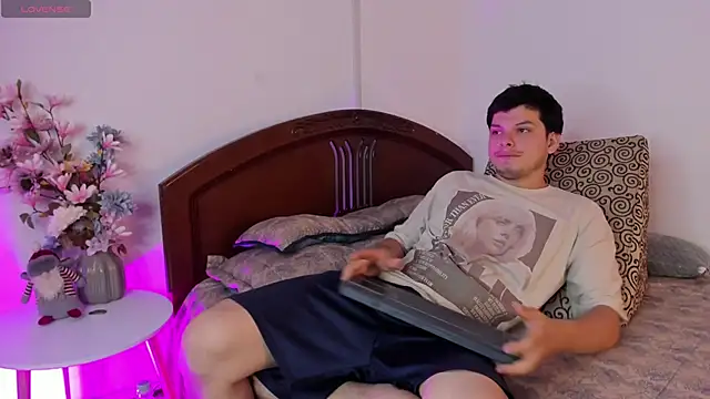  Ottis  online show from March 6, 11:01 pm