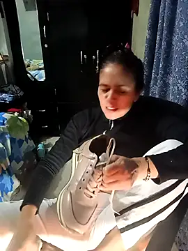 Dakary hot online show from February 5, 8:24 pm