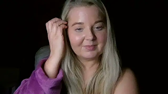 Jessica69G online show from April 22, 8:10 pm