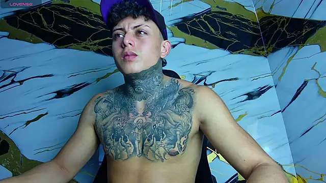 Kevin22 222 online show from March 3, 9:59 pm