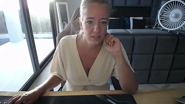 Wendysexyx online show from March 6, 11:17 am