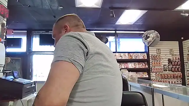 Snapshot of RawRyder8 chatting on November 1, 6:43 pm RawRyder8 online show from November 1, 6:43 pm