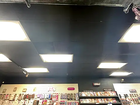 Snapshot of RawRyder8 chatting on November 15, 7:43 pm RawRyder8 online show from November 15, 7:43 pm