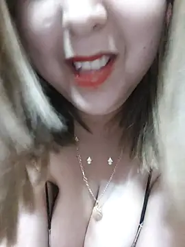 LoNa-daloua online show from March 5, 8:38 pm