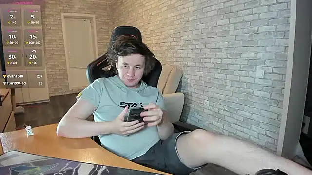 Snapshot of iliaskrislove chatting on March 2, 6:08 pm iliaskrislove online show from March 2, 6:08 pm