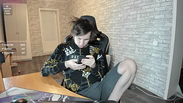 Snapshot of iliaskrislove chatting on March 8, 4:17 pm iliaskrislove online show from March 8, 4:17 pm