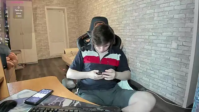 Snapshot of iliaskrislove chatting on March 18, 9:43 pm iliaskrislove online show from March 18, 9:43 pm