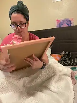 FreakNastyLacie online show from September 29, 1:33 am