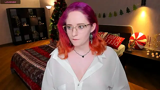 Aemilia  online show from December 15, 12:17 pm