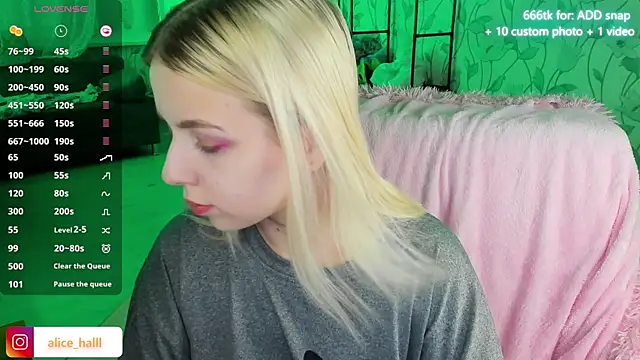 Alice Halle online show from December 9, 5:30 pm