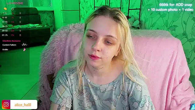 Alice Halle online show from December 15, 3:56 am