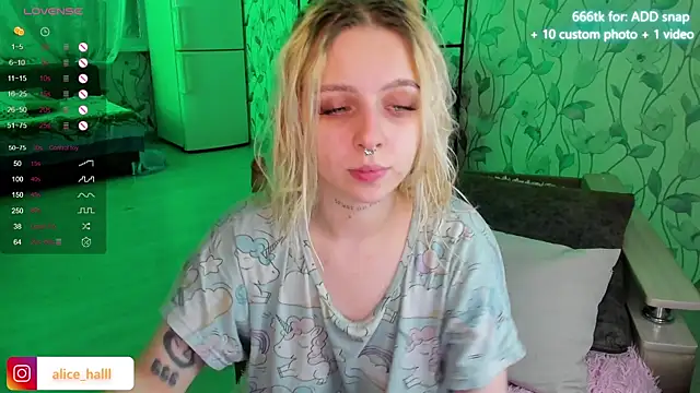 Alice Halle online show from January 2, 5:18 pm