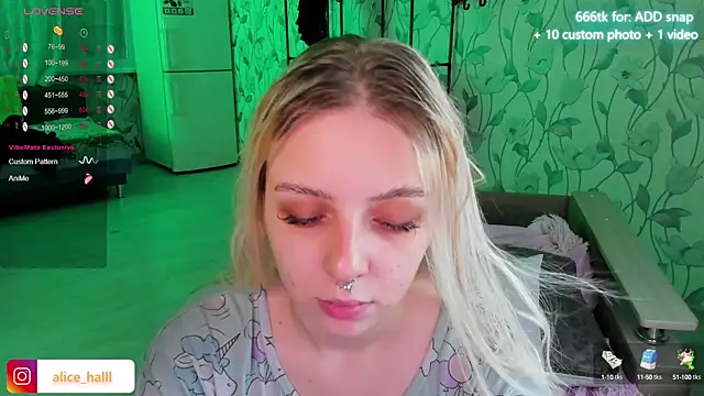 Alice Halle online show from January 4, 6:19 pm