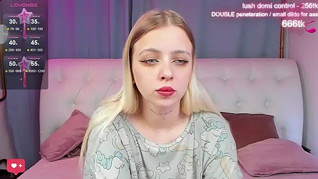 Alice Halle online show from October 6, 1:14 am