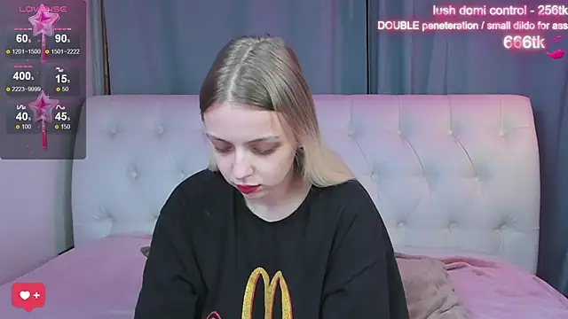 Alice Halle online show from October 13, 8:14 am