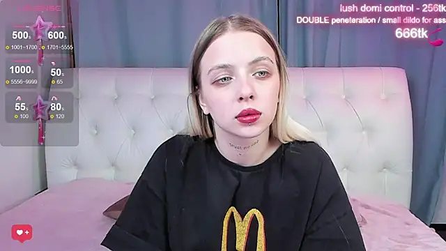 Alice Halle online show from October 14, 4:02 am