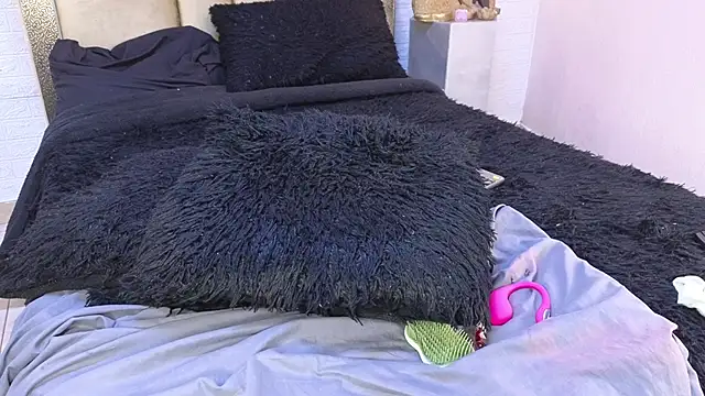 Snapshot of ximenawilliamss chatting on November 3, 11:22 am ximenawilliamss online show from November 3, 11:22 am