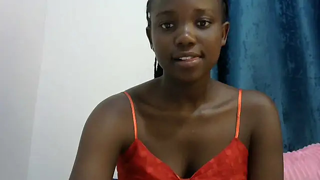 Snapshot of Latiffagodess chatting on December 17, 6:58 pm Latiffagodess online show from December 17, 6:58 pm