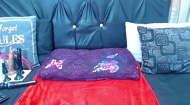 spicydiver38 online show from March 17, 6:32 pm