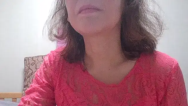 HollyJewel online show from October 24, 2:24 pm