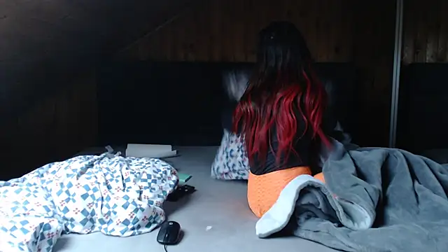 BoeseMoni1998 online show from February 15, 7:27 am