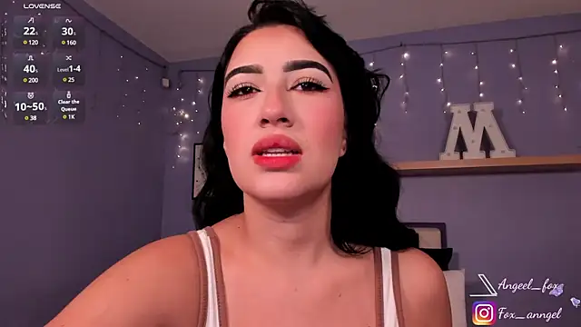 angeel fox online show from January 12, 7:21 pm