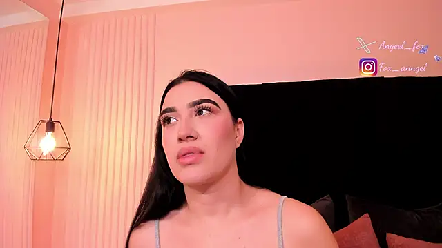 Snapshot of angeel_fox chatting on September 12, 2:22 am angeel fox online show from September 12, 2:22 am