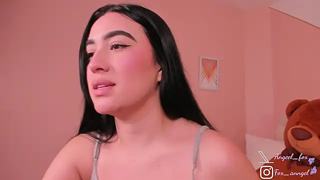 Snapshot of angeel_fox chatting on September 27, 3:11 am angeel fox online show from September 27, 3:11 am