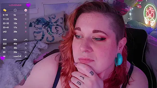 Snapshot of opalreigning chatting on January 15, 8:41 am opalreigning online show from January 15, 8:41 am