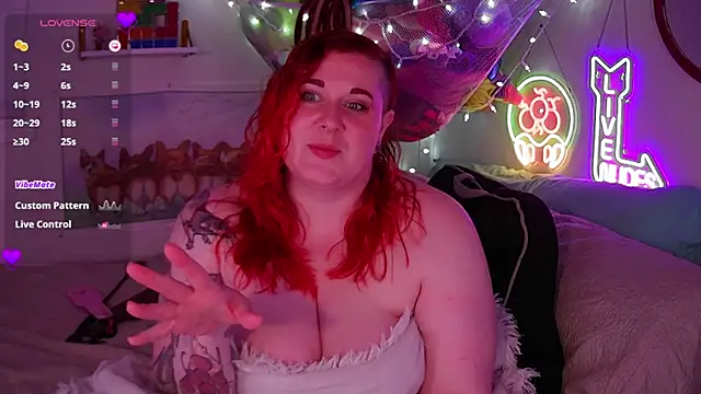 Snapshot of opalreigning chatting on September 12, 8:03 am opalreigning online show from September 12, 8:03 am