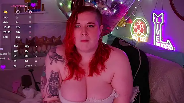 Snapshot of opalreigning chatting on September 15, 8:25 am opalreigning online show from September 15, 8:25 am