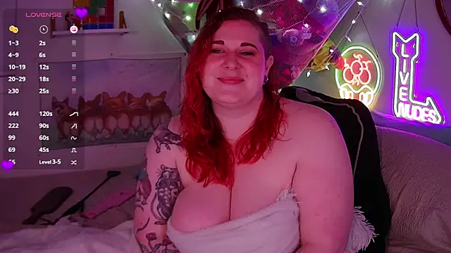 Snapshot of opalreigning chatting on November 20, 12:27 pm opalreigning online show from November 20, 12:27 pm