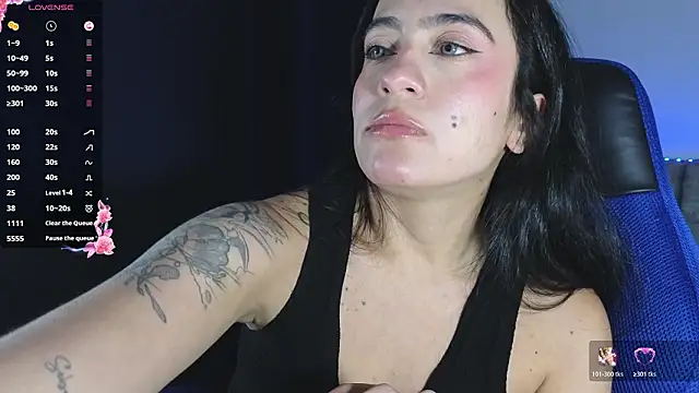 ZaraDames  online show from February 20, 6:26 am