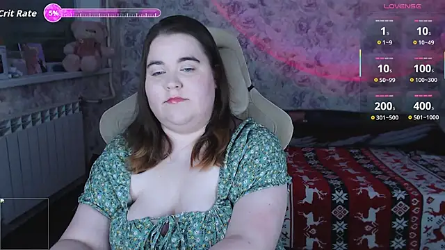 Estelle Hicks online show from February 10, 6:45 pm