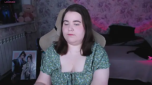 Estelle Hicks online show from July 9, 7:07 pm