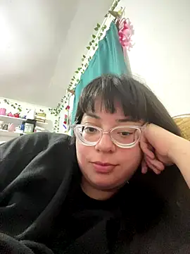 Snapshot of indiegirl666 chatting on December 19, 4:41 am indiegirl666 online show from December 19, 4:41 am