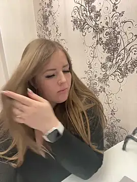 MargaretRoyal online show from October 29, 8:05 am