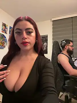 Snapshot of KatteWise chatting on February 26, 1:43 am KatteWise online show from February 26, 1:43 am