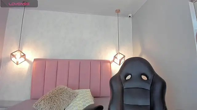 Snapshot of SUNNYCYRUS chatting on November 8, 12:27 pm SUNNYCYRUS online show from November 8, 12:27 pm