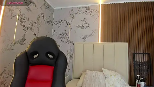 Snapshot of SUNNYCYRUS chatting on November 12, 12:38 pm SUNNYCYRUS online show from November 12, 12:38 pm